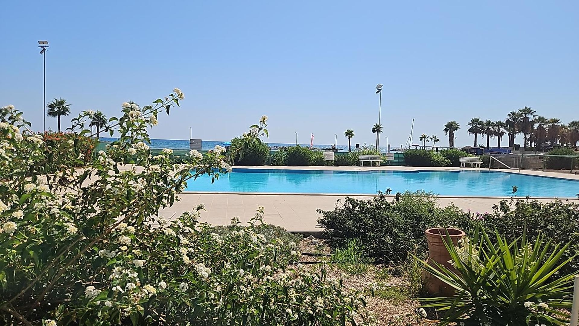 Julie'S Beach House Voroklini Exterior photo