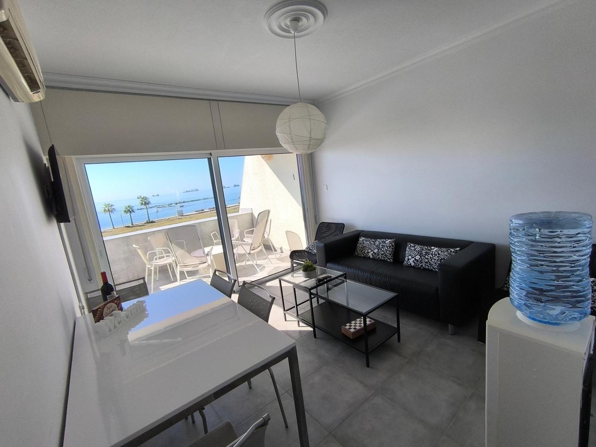Julie'S Beach House Voroklini Exterior photo